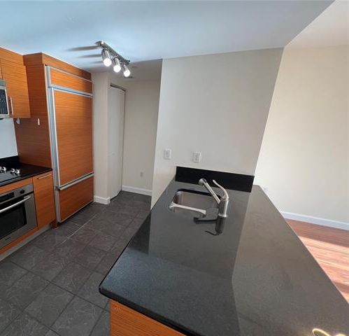 Cocina en 50 Biscayne, Downtown Miami
