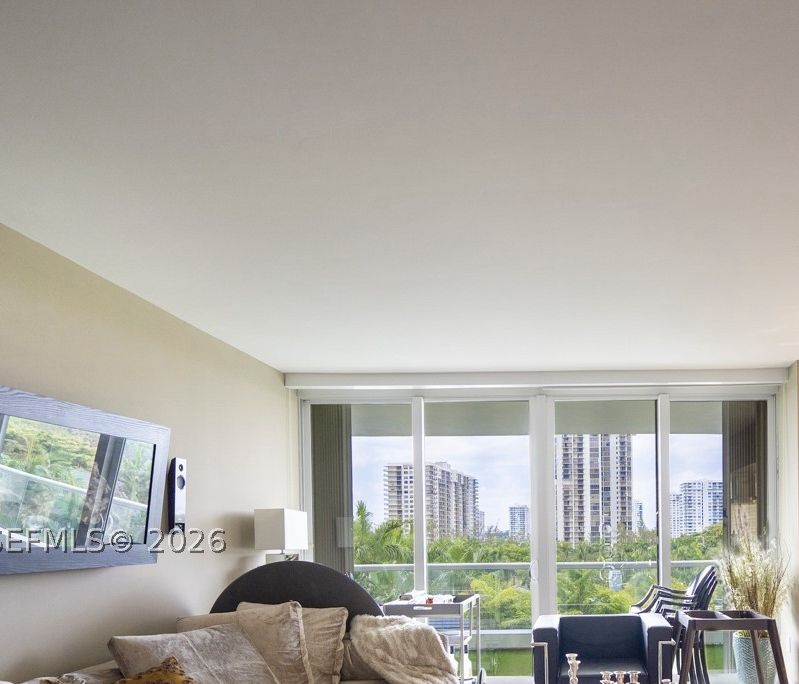 Interior de la residencia en Williams Island, Aventura