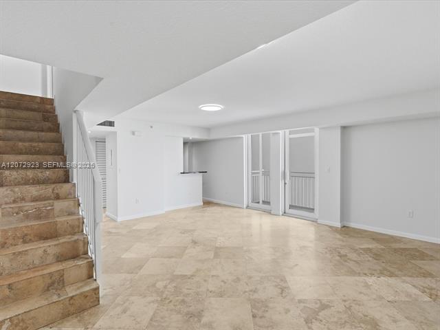 Sala del loft en Oceanblue Condo, Miami Beach