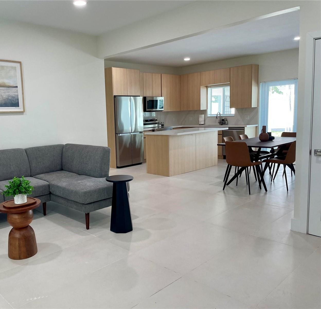 Interior de dúplex amoblado en South Gables